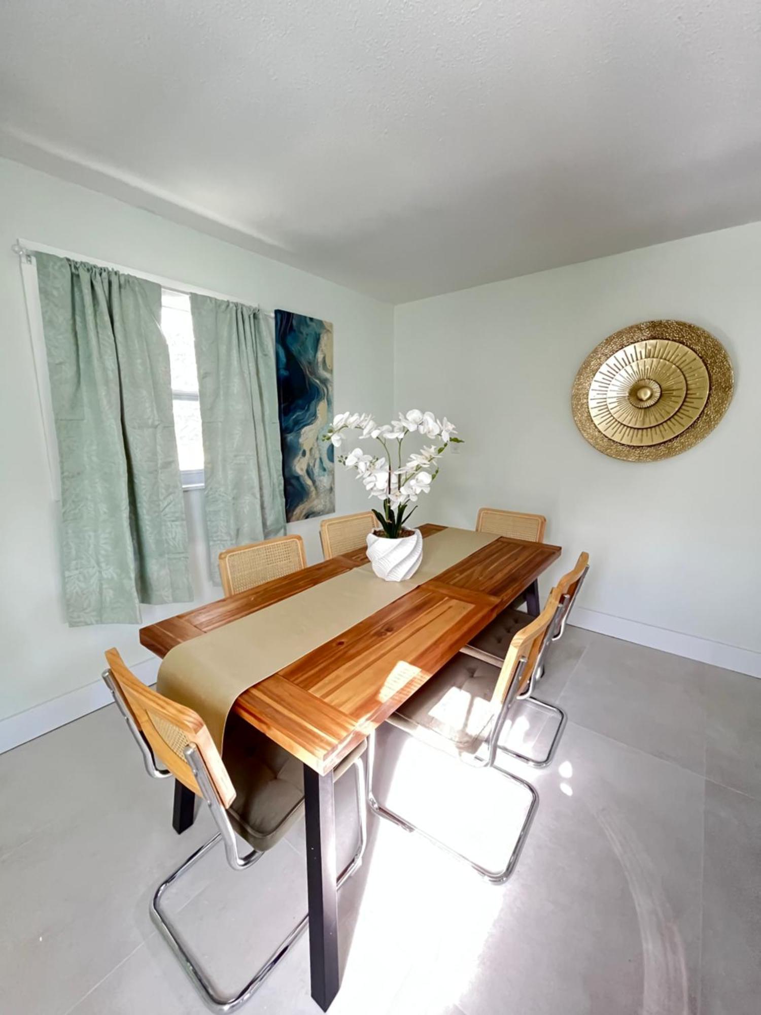 Weeki Wachee Retreat Canal With Hot Tub Kayaks Canoe And Boat With Trolling Motor Included